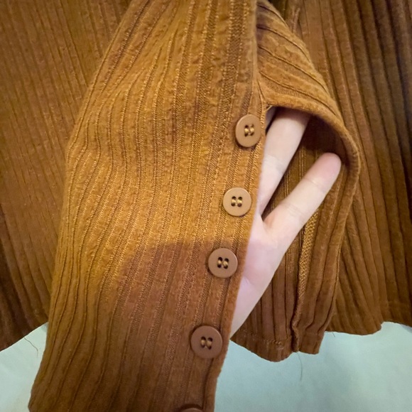 1 bliss lane Women’s size M sweater 🤩😍 - Picture 2 of 4